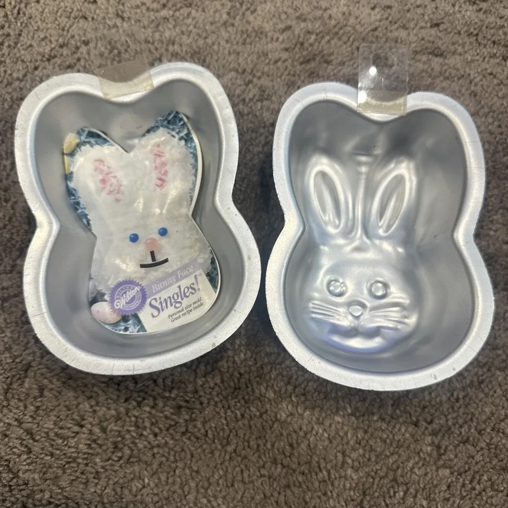 2 Winton Easter Bunny Individual Aluminum Mini Cake Pan Baking Jello Mold